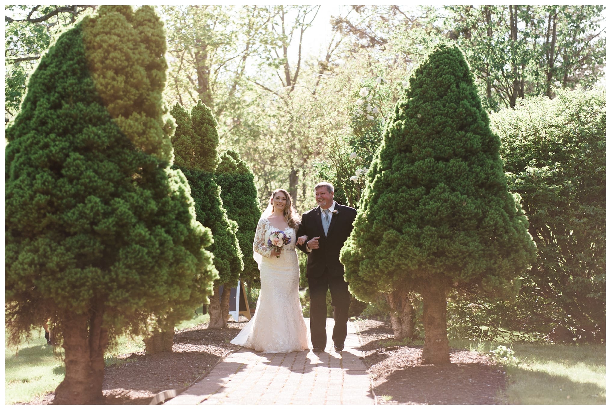 Maine-Wedding-Photographer-Clay-Hill-Farm-Wedding_0047.jpg