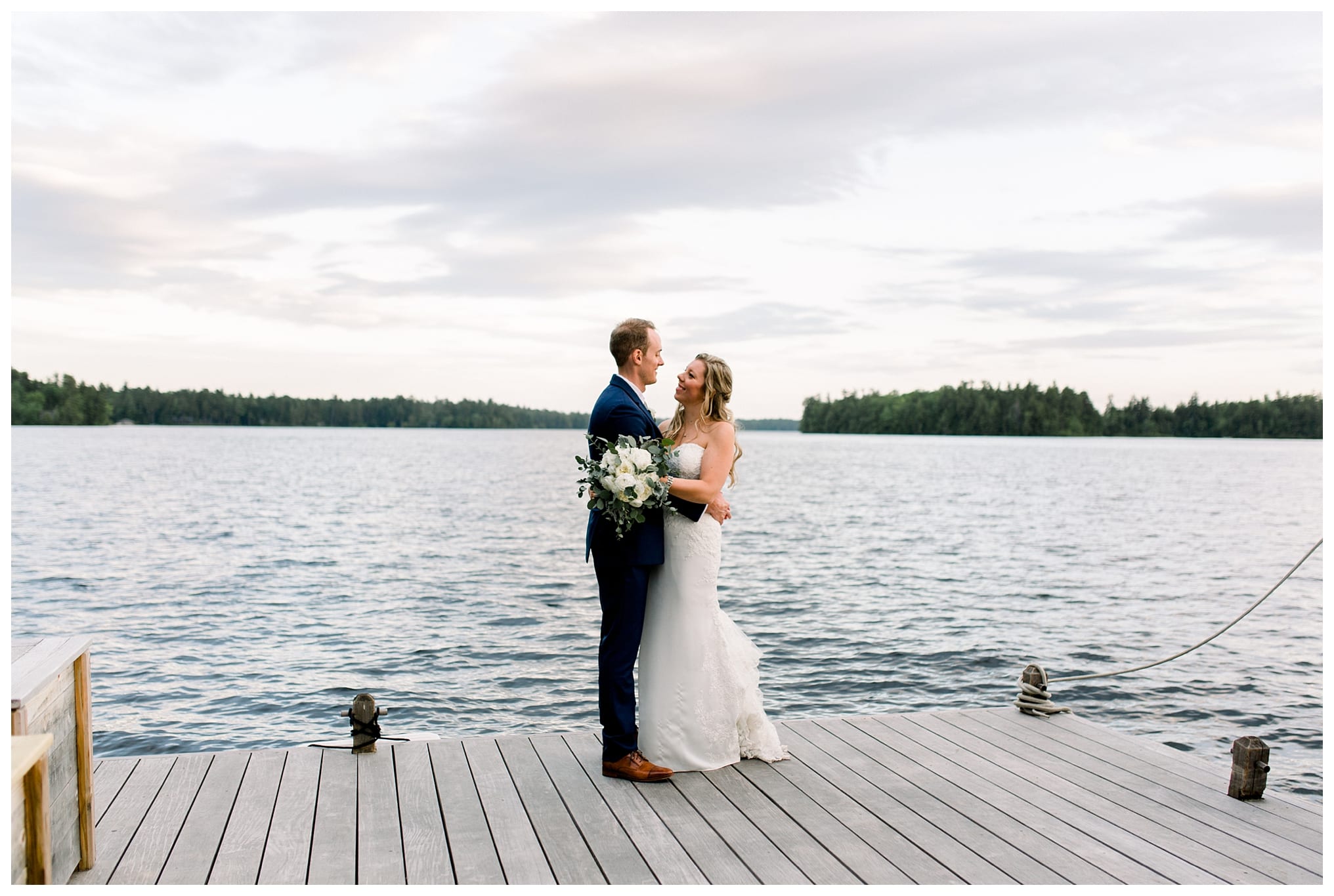 Portland-Maine-Wedding-Photographer-Migis-Lodge_0073.jpg