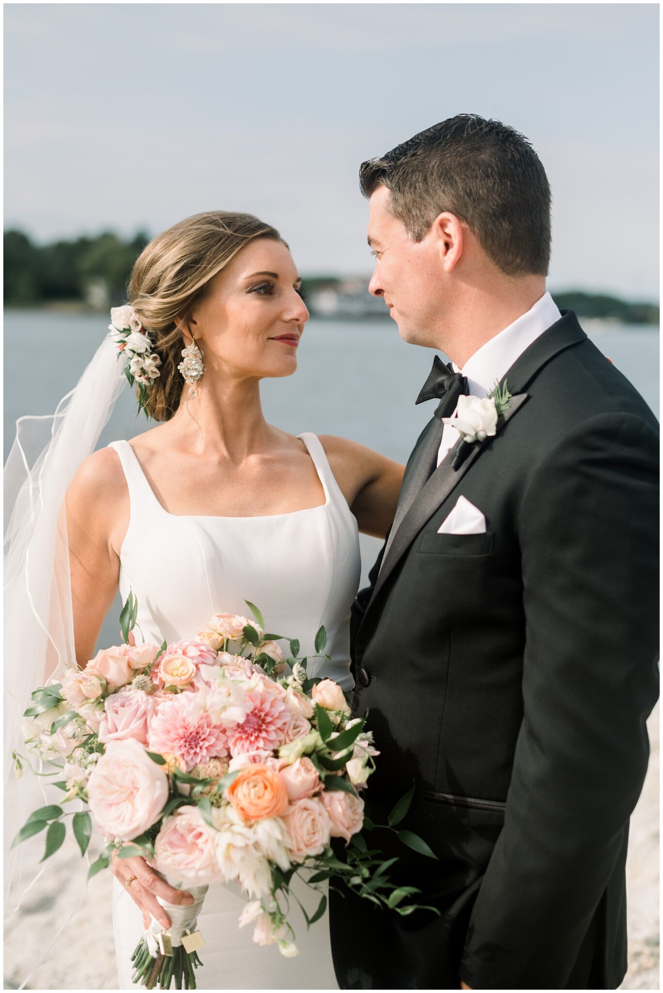 Michelle & Andrews Seacoast wedding photos at Wentworth country Club Wedding