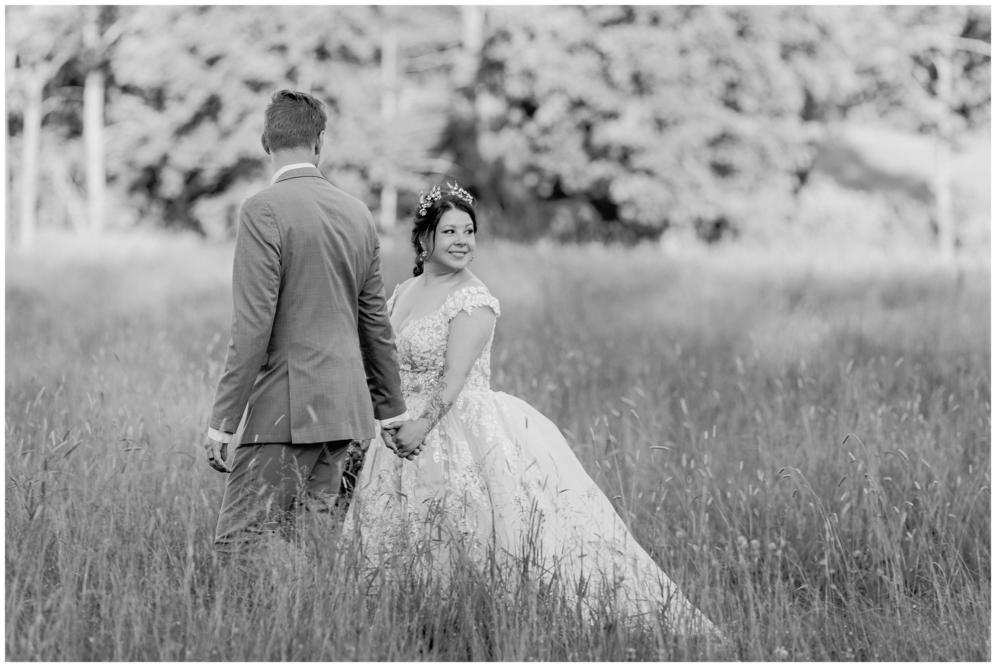 Bride & Groom photos around the property at Hamilton House. Garden inspired wedding in South Berwick Maine.